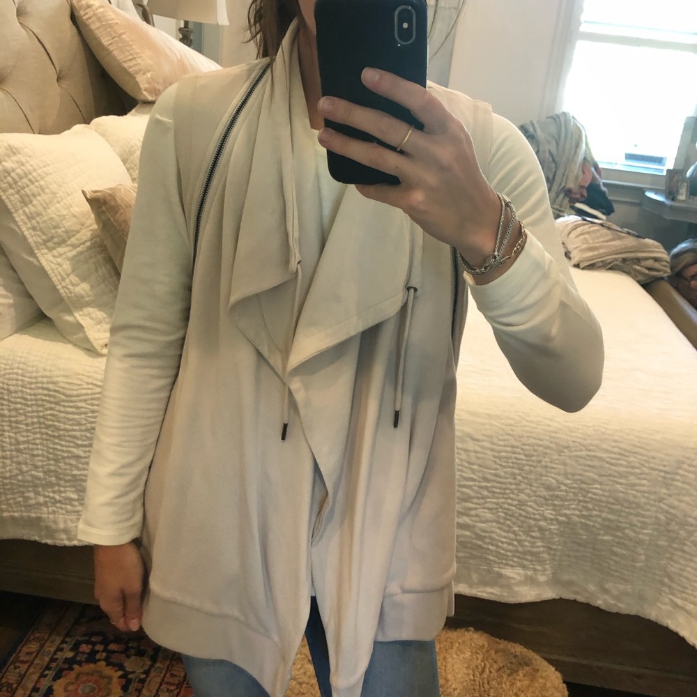 Vest - Picture 2 of 2
